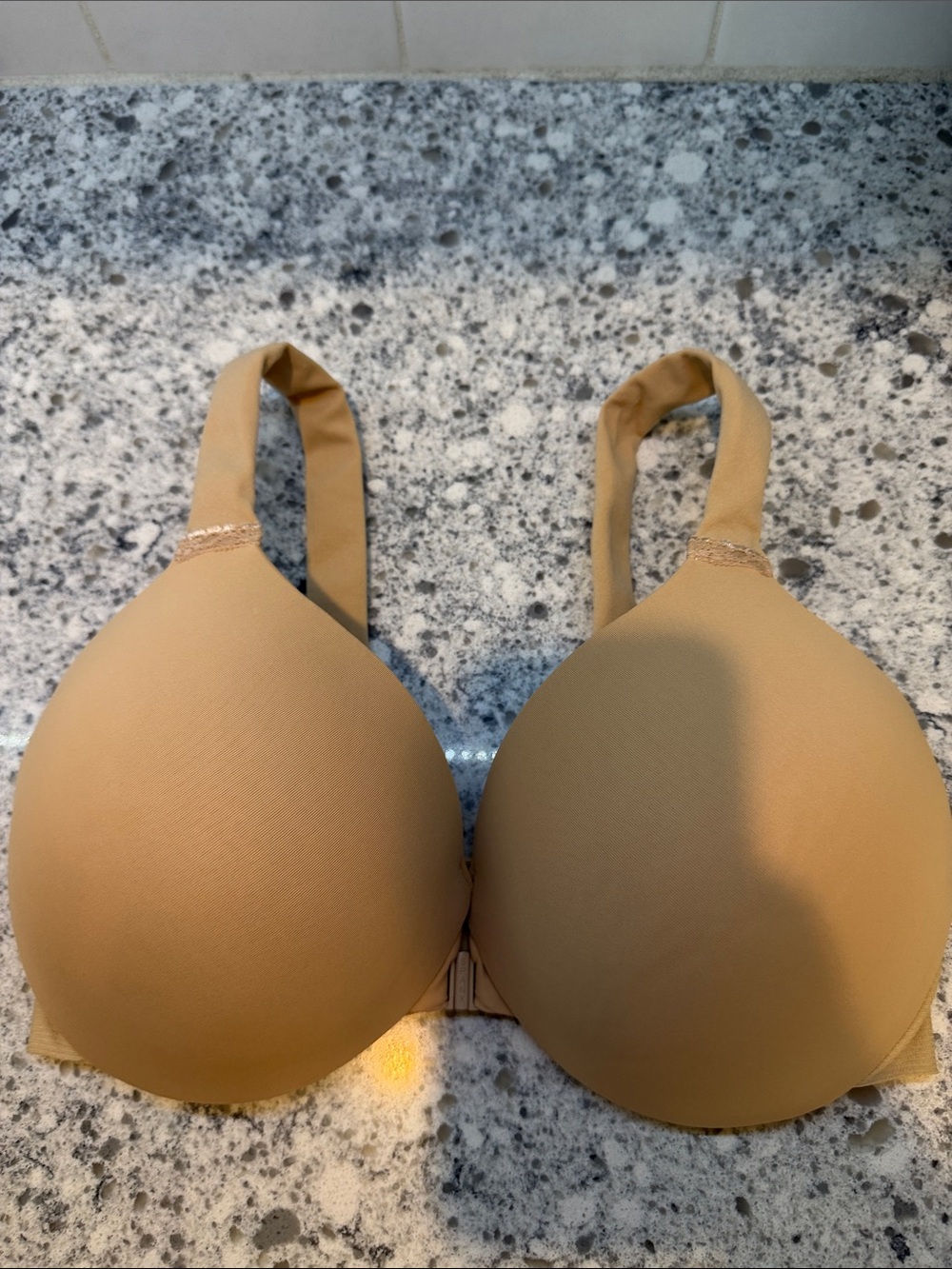 Spanx Bra-llelujah bra size 36 DD tan color